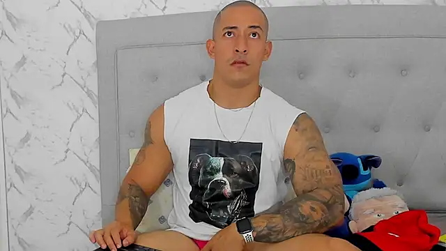 Snapshot of luigiferrara chatting on 12/02/25, 08:59 luigiferrara online show from 12/02/25, 08:59