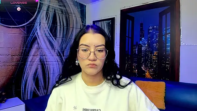 Violetaa diazz online show from 02/15/25, 09:04