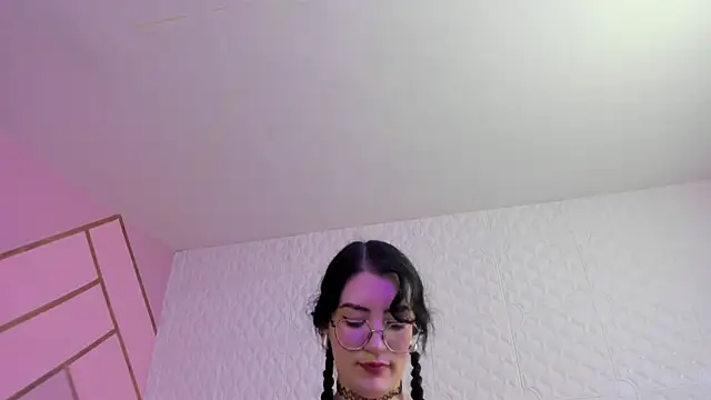 Violetaa diazz online show from 04/28/26, 02:27