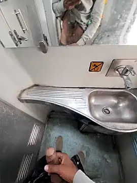 Snapshot of dickerdaddy25 chatting on 02/25/25, 05:19 dickerdaddy25 online show from 02/25/25, 05:19