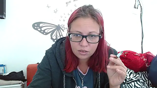 LadyHellene online show from 09/18/25, 06:26