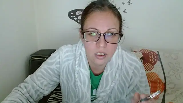 Snapshot of LadyHellene chatting on 03/31/26, 11:32 LadyHellene online show from 03/31/26, 11:32