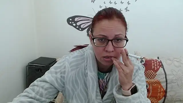 Snapshot of LadyHellene chatting on 04/10/26, 10:09 LadyHellene online show from 04/10/26, 10:09