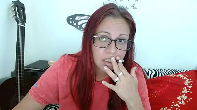 LadyHellene online show from 06/10/26, 05:28