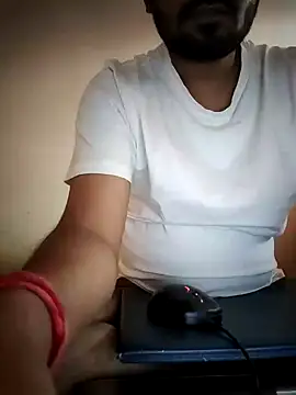 Snapshot of Jayesh_Love chatting on 01/05/25, 03:53 Jayesh Love online show from 01/05/25, 03:53