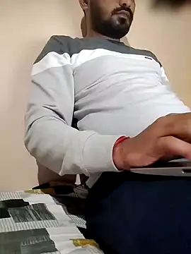 Snapshot of Jayesh_Love chatting on 01/11/25, 01:01 Jayesh Love online show from 01/11/25, 01:01