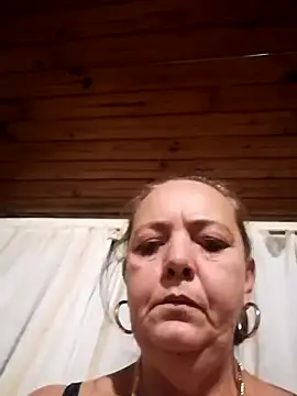 Kimmyb777 online show from 06/12/26, 04:39