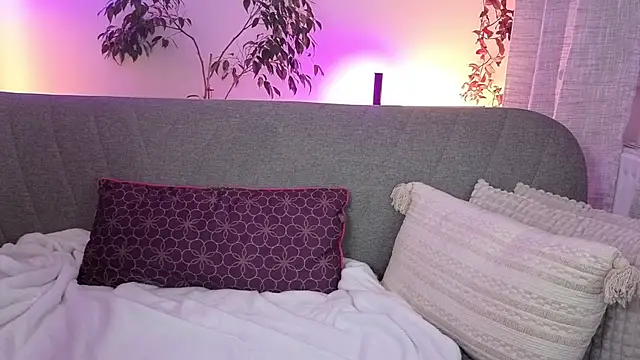 MeganWitch online show from 11/02/25, 06:10