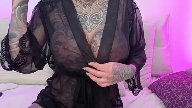 MeganWitch online show from 02/11/26, 08:14