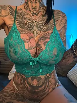 MeganWitch online show from 06/05/26, 08:58