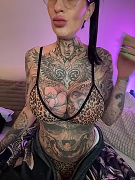 MeganWitch online show from 06/13/26, 05:11