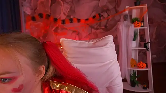 EmilySunshineS online show from 10/31/25, 07:42