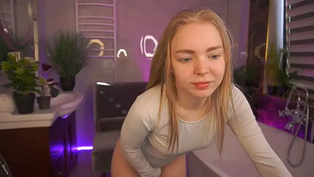 EmilySunshineS online show from 04/25/26, 06:16