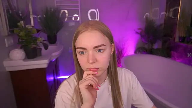 EmilySunshineS online show from 05/02/26, 01:05