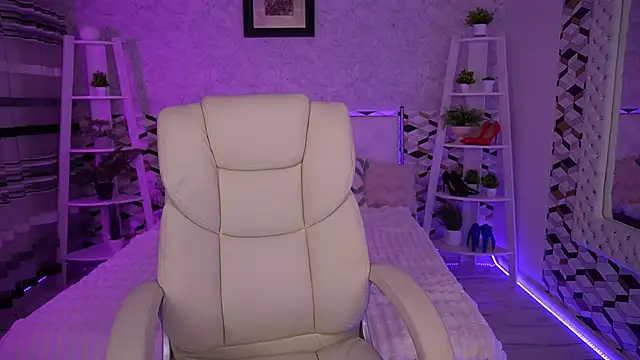 EmilySunshineS online show from 05/06/26, 06:41