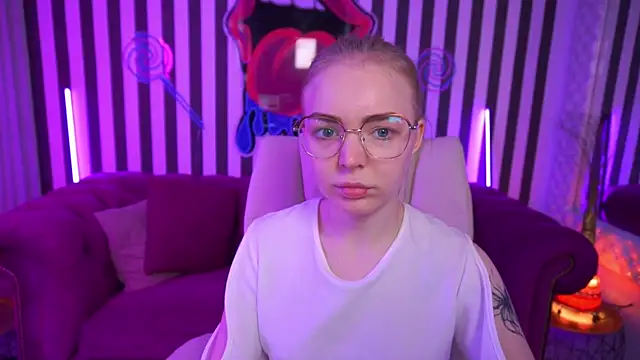EmilySunshineS online show from 05/07/26, 12:54