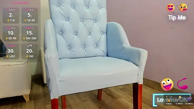 Snapshot of _candy_jade_ chatting on 11/17/25, 12:00 candy jade online show from 11/17/25, 12:00