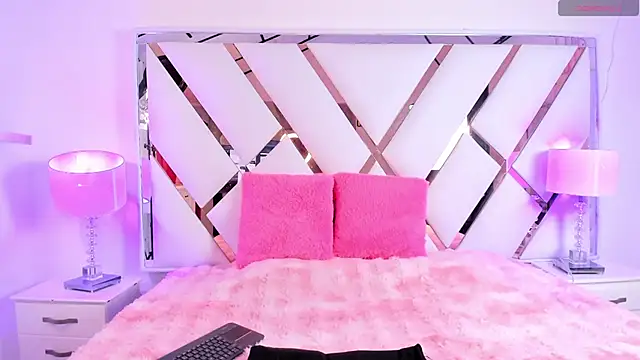 naughty  sara online show from 11/22/25, 11:42