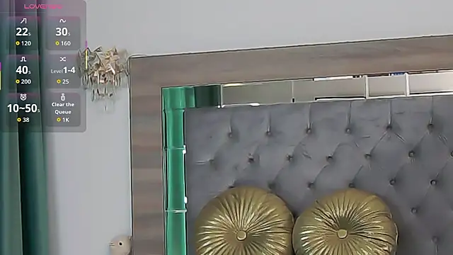 Lorehottie online show from 03/06/26, 12:12