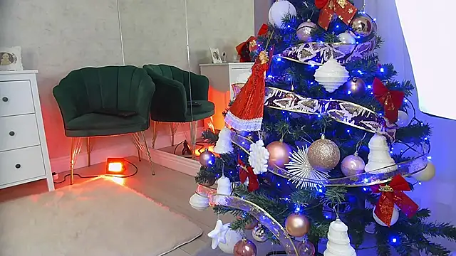 anissia teaser online show from 12/17/25, 01:50