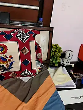 Snapshot of santurmom chatting on 02/22/25, 09:04 santurmom online show from 02/22/25, 09:04