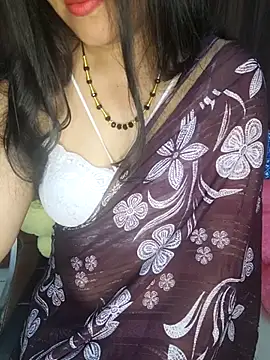 Snapshot of santurmom chatting on 01/13/26, 05:29 santurmom online show from 01/13/26, 05:29