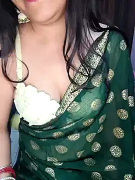 Snapshot of santurmom chatting on 01/18/26, 05:39 santurmom online show from 01/18/26, 05:39