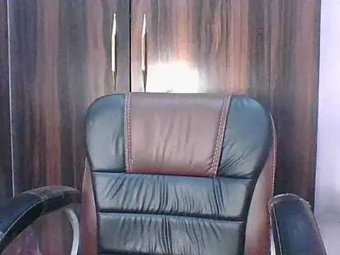 Snapshot of santurmom chatting on 03/01/26, 05:37 santurmom online show from 03/01/26, 05:37