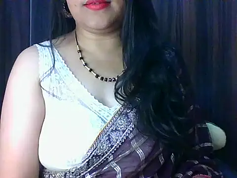 Snapshot of santurmom chatting on 03/03/26, 06:03 santurmom online show from 03/03/26, 06:03