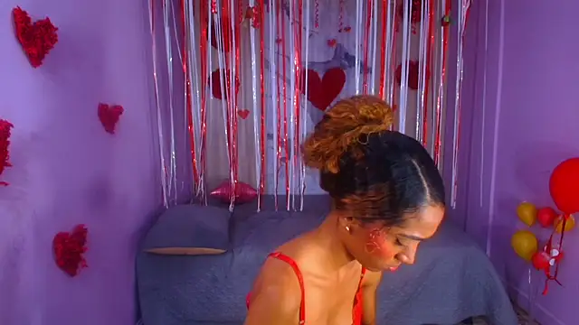 Charlotte Love10 online show from 02/08/25, 12:28