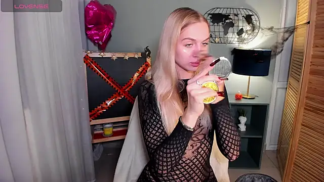 Aria69Stars online show from 10/26/25, 03:51