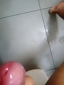 Snapshot of naughtiestdaddy chatting on 02/01/25, 06:51 naughtiestdaddy online show from 02/01/25, 06:51