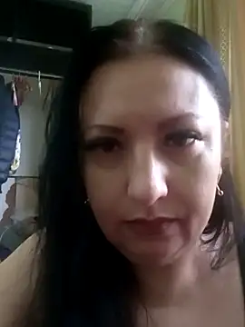 Veronica-Celie online show from 12/17/25, 06:52