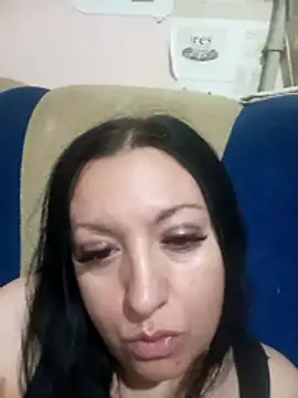 Snapshot of Veronica-Celie chatting on 01/11/26, 02:44 Veronica-Celie online show from 01/11/26, 02:44