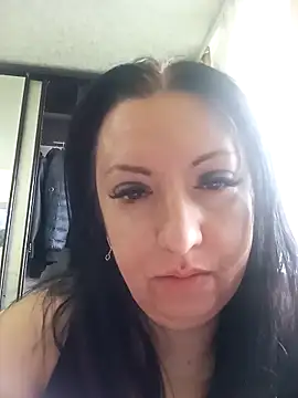 Snapshot of Veronica-Celie chatting on 04/14/26, 05:24 Veronica-Celie online show from 04/14/26, 05:24