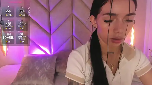 Mollymoon1 online show from 12/14/24, 08:08