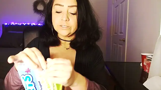 AlyssiaAmoreXO online show from 04/28/26, 08:58
