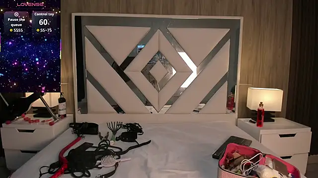 ValentinaThomas online show from 09/12/25, 08:20