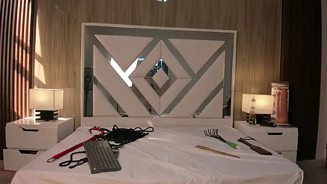 ValentinaThomas online show from 10/07/25, 08:17