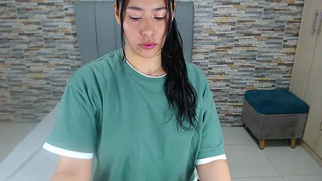  joy yva online show from 09/26/25, 04:33