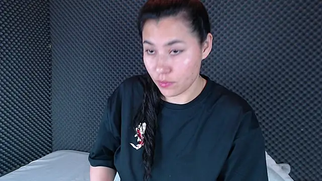 Snapshot of _joy_yva chatting on 12/16/25, 09:42 joy yva online show from 12/16/25, 09:42