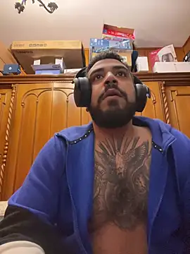 Snapshot of Dikkiduohottt chatting on 02/26/25, 11:15 Dikkiduohottt online show from 02/26/25, 11:15