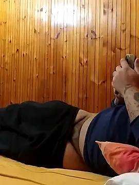 Snapshot of Dikkiduohottt chatting on 10/06/25, 09:01 Dikkiduohottt online show from 10/06/25, 09:01