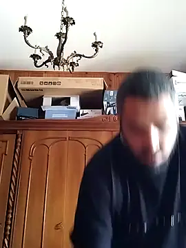 Snapshot of Dikkiduohottt chatting on 10/17/25, 12:52 Dikkiduohottt online show from 10/17/25, 12:52