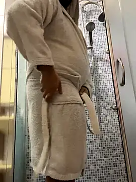 Snapshot of Dikkiduohottt chatting on 10/29/25, 04:20 Dikkiduohottt online show from 10/29/25, 04:20