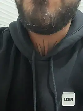 Snapshot of Dikkiduohottt chatting on 02/08/26, 08:34 Dikkiduohottt online show from 02/08/26, 08:34