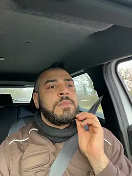 Snapshot of Dikkiduohottt chatting on 02/27/26, 03:23 Dikkiduohottt online show from 02/27/26, 03:23