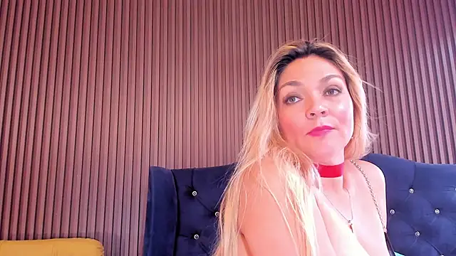 MalorySweet online show from 01/06/25, 04:34