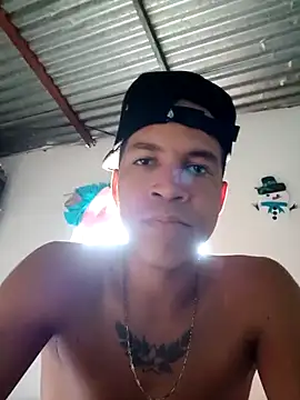 Snapshot of elputoflaco chatting on 02/03/25, 06:28 elputoflaco online show from 02/03/25, 06:28