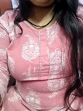 Cute payal0 online show from 02/17/26, 04:20